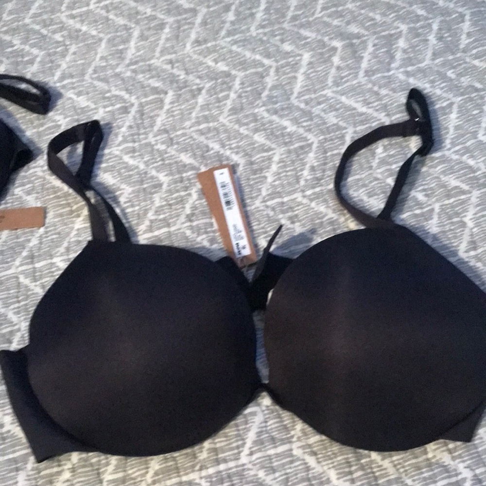 Skims black ultimate push up plunge bra